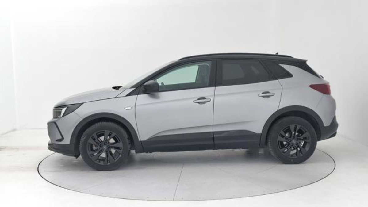 Opel Grandland 1.5 ecotec GS s&s 130cv at8 (2)