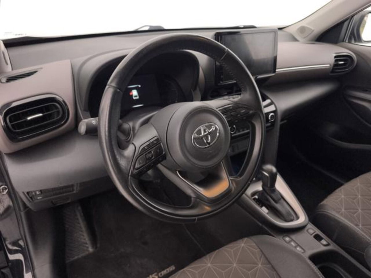 Toyota Yaris Cross 1.5h GR Sport Black Sky fwd 116cv e-cvt (10)