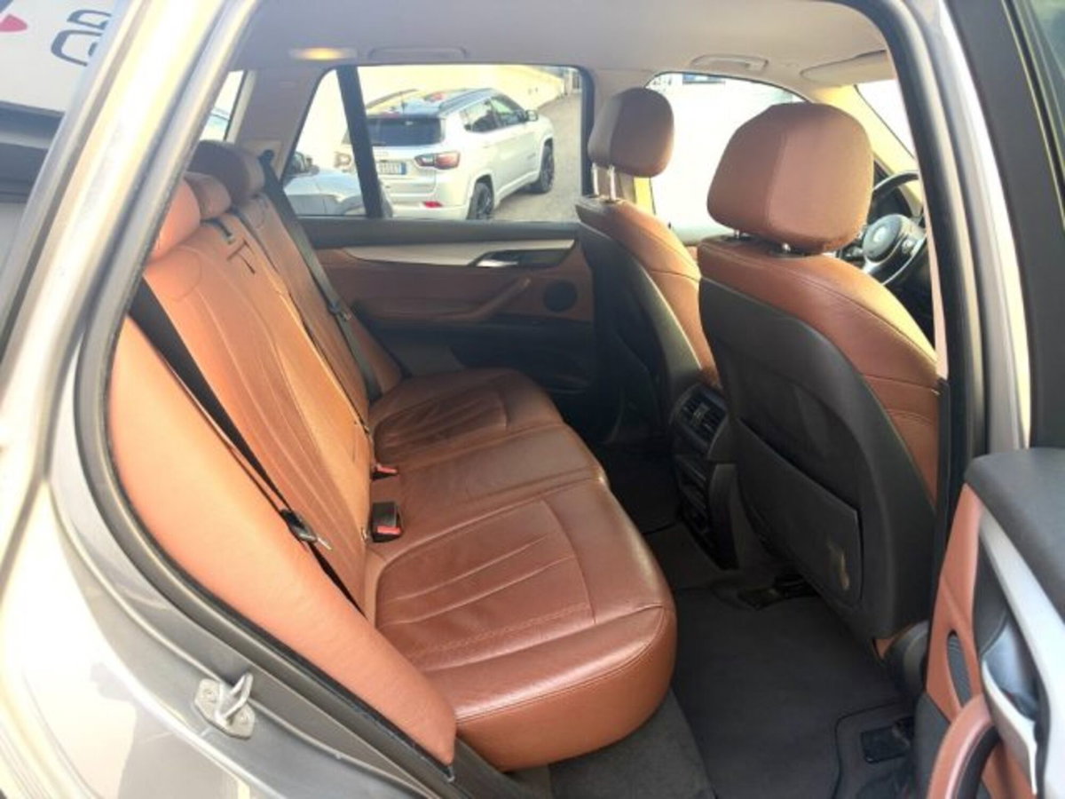 BMW X5 xDrive30d 258CV Luxury (13)
