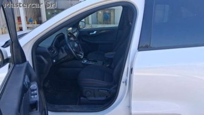 Ford Kuga 2.5 Full Hybrid 190 CV CVT 2WD ST-Line Design (4)