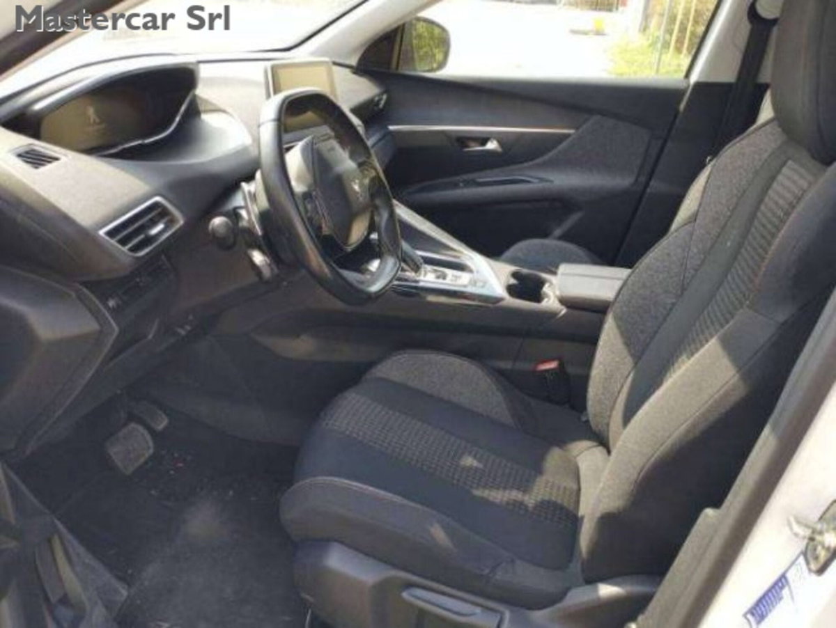 Peugeot 3008 BlueHDi 130 S&S Business (7)