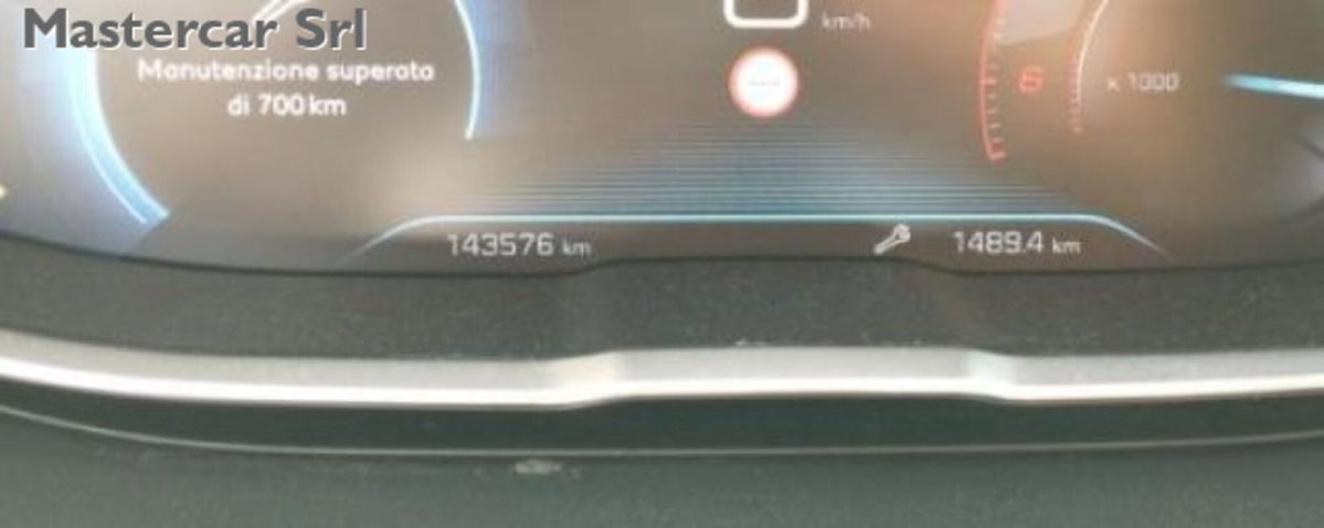 Peugeot 3008 BlueHDi 130 S&S Business (9)