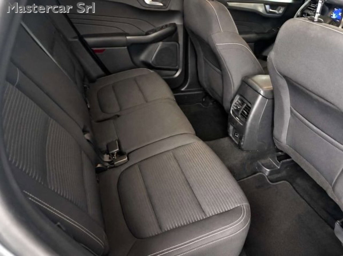 Ford Kuga 1.5 EcoBlue 120 CV 2WD Titanium (9)