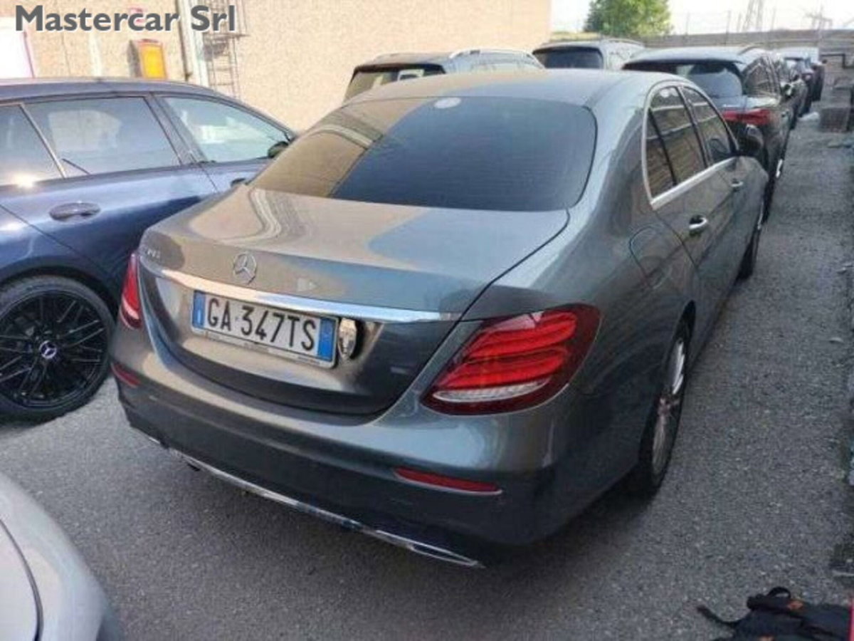 Mercedes-Benz Classe E 350 d Auto AMG Line (3)