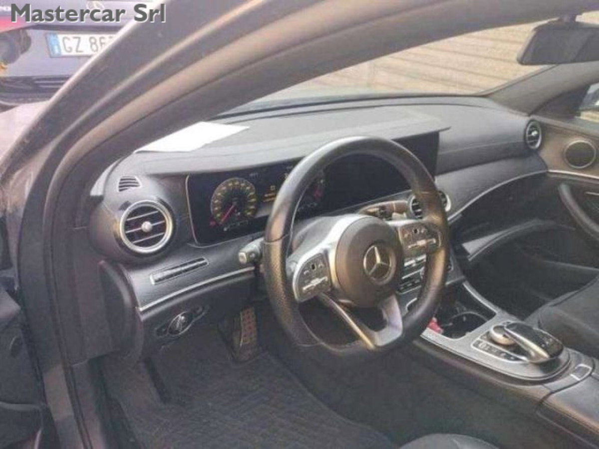 Mercedes-Benz Classe E 350 d Auto AMG Line (5)