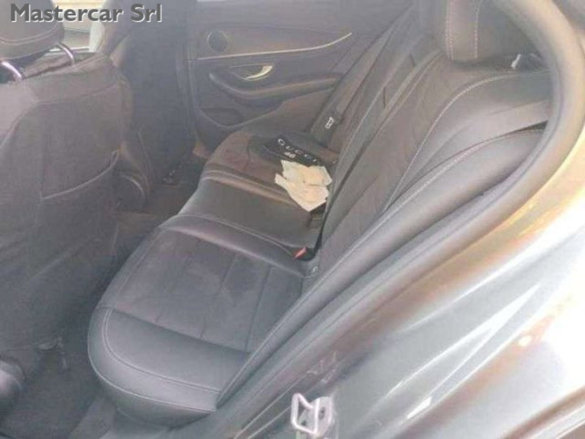 Mercedes-Benz Classe E 350 d Auto AMG Line (9)