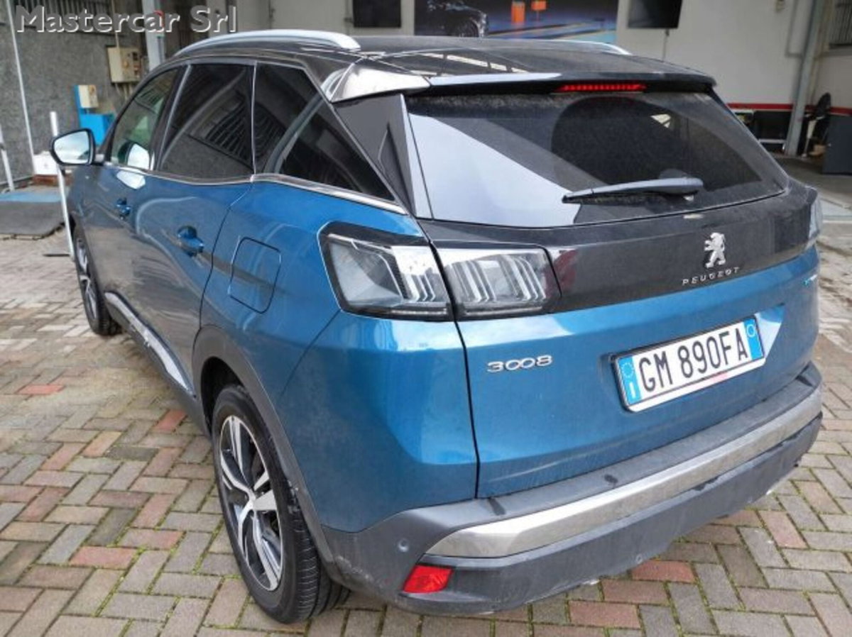 Peugeot 3008 Hybrid 225 e-EAT8 GT Pack (3)