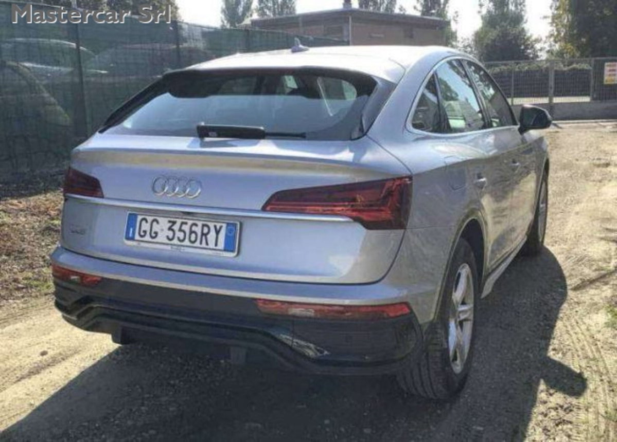 Audi Q5 Sportback Sportback 40 2.0 tdi mhev 12V quattro s-tronic (6)