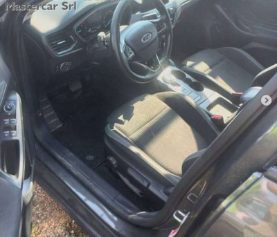 Ford Focus Station Wagon 1.5 EcoBlue 120 CV automatico SW Business (2)