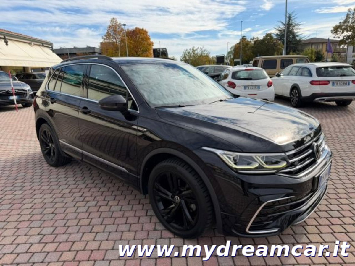 Volkswagen Tiguan Allspace 2.0 tdi R-Line 150cv dsg (3)
