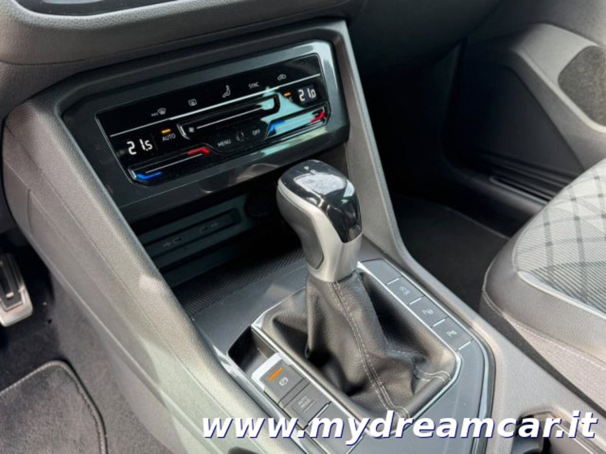 Volkswagen Tiguan Allspace 2.0 tdi R-Line 150cv dsg (8)