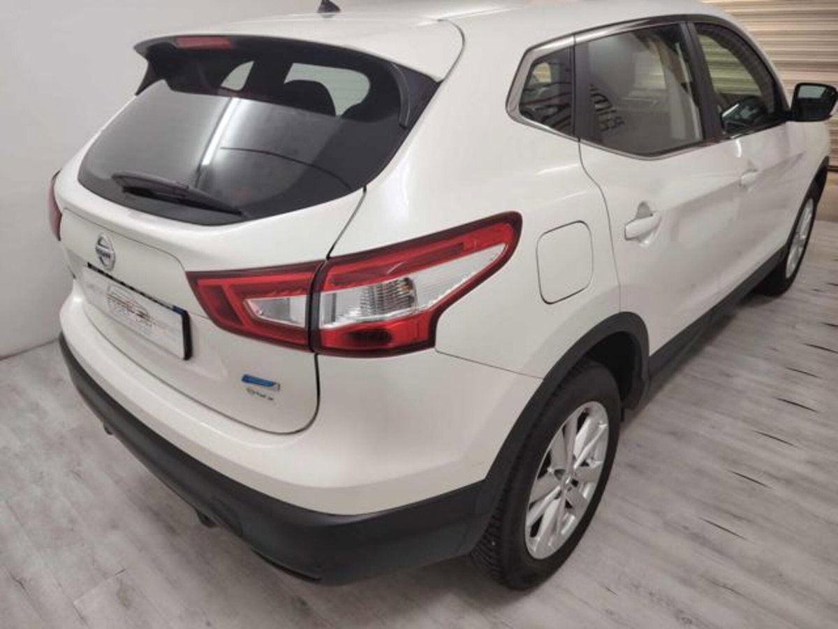Nissan Qashqai 1.5 dCi Acenta (3)