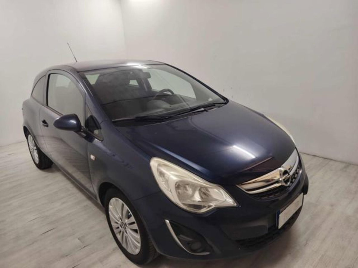 Opel Corsa 1.2 3 porte Ecotec (2)