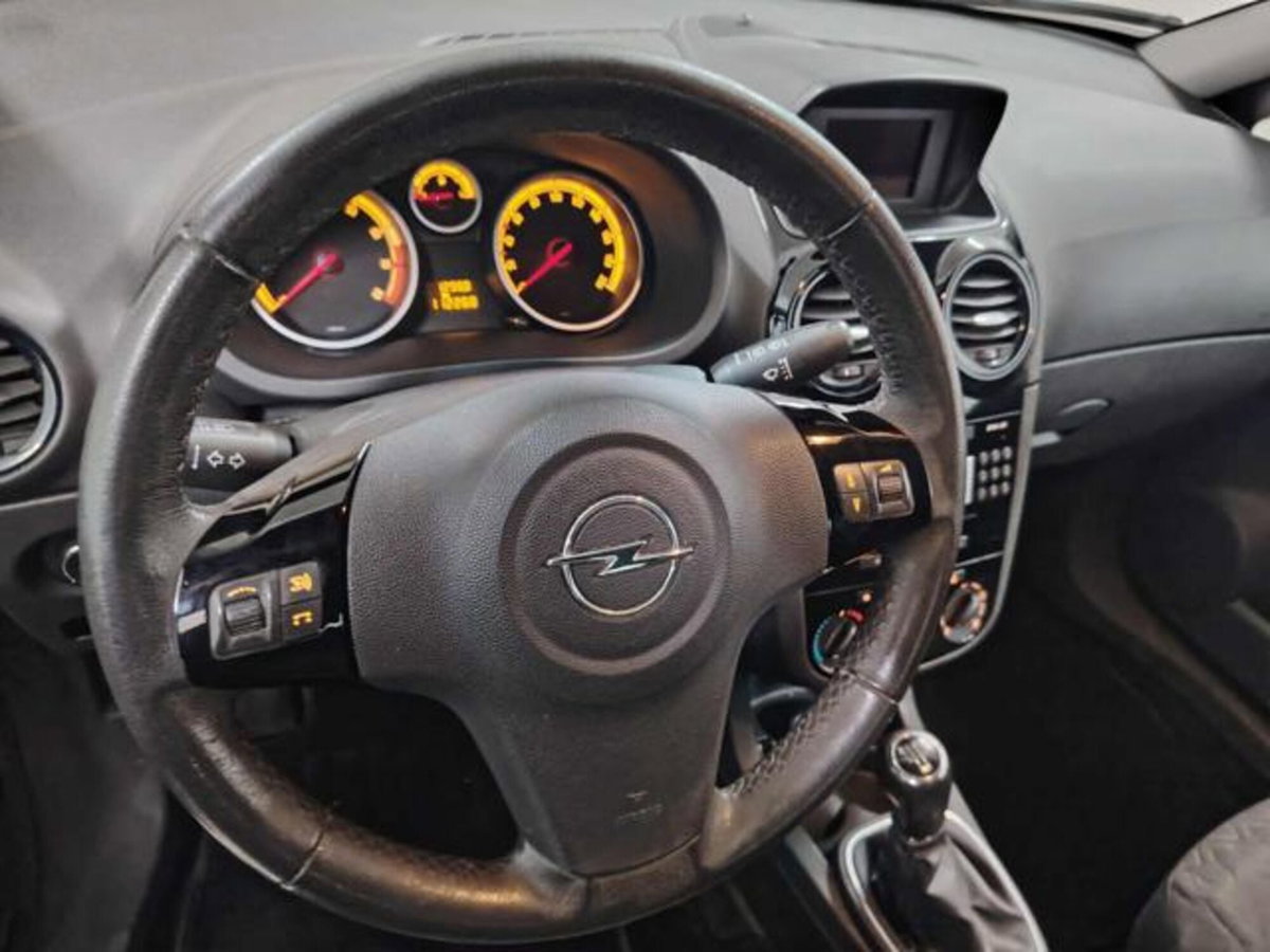 Opel Corsa 1.2 3 porte Ecotec (8)