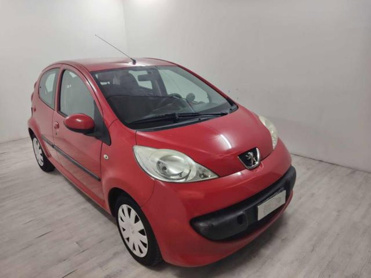 Peugeot 107 68CV 5p. Desir (2)
