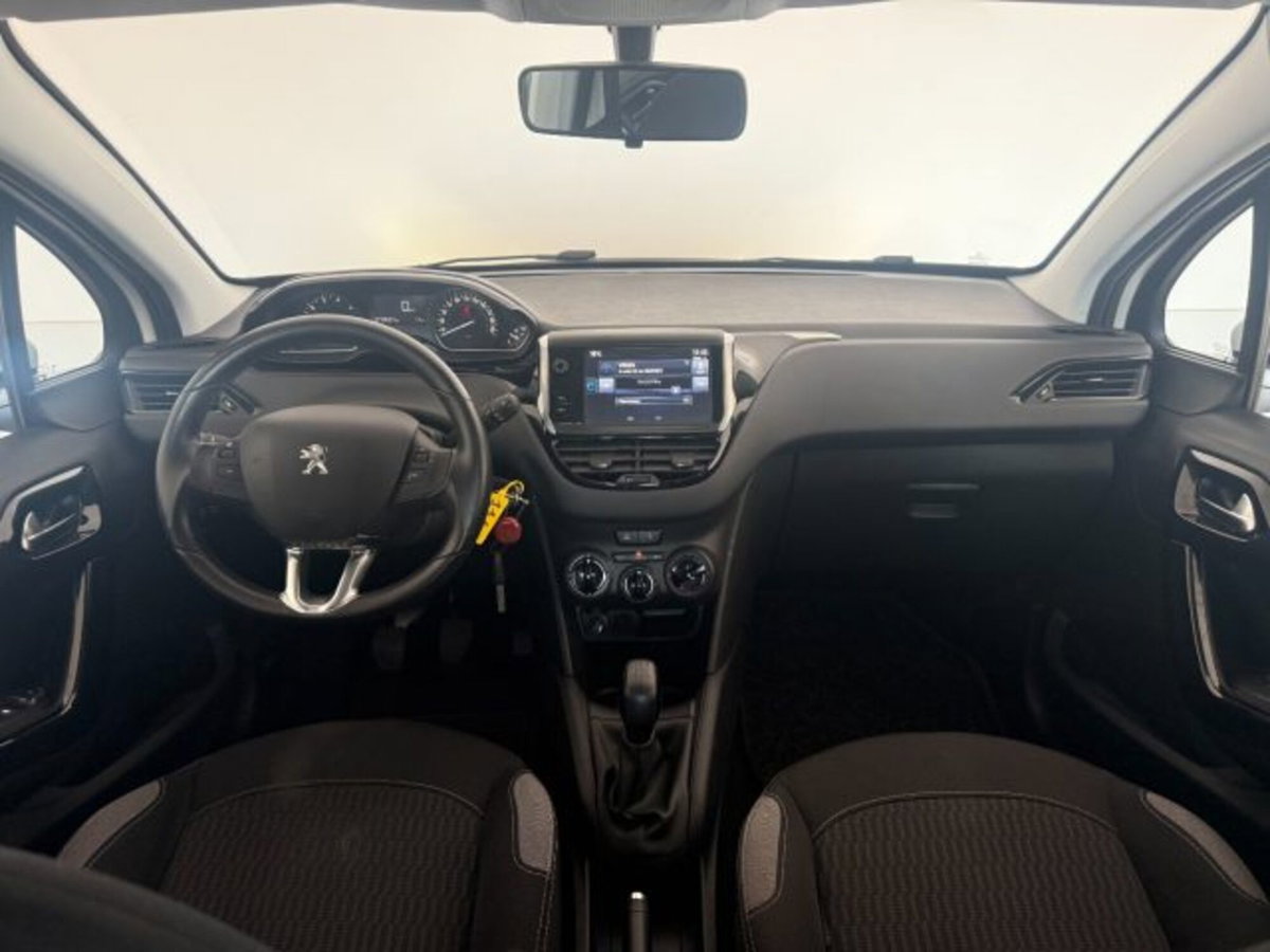 Peugeot 208 82 5 porte Allure (11)