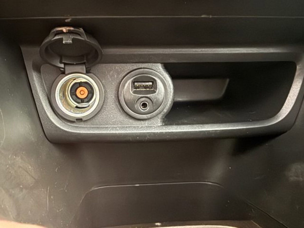 Peugeot 208 82 5 porte Allure (15)