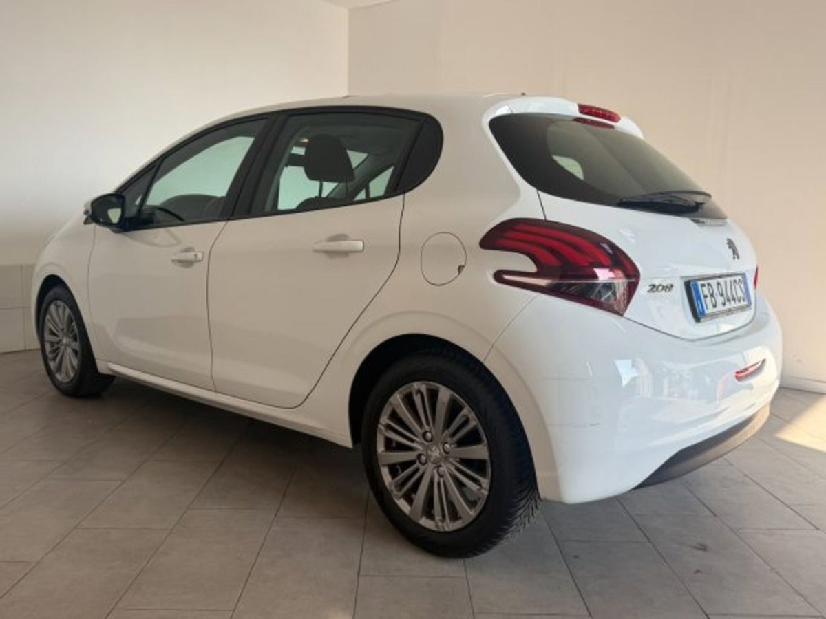 Peugeot 208 82 5 porte Allure (6)