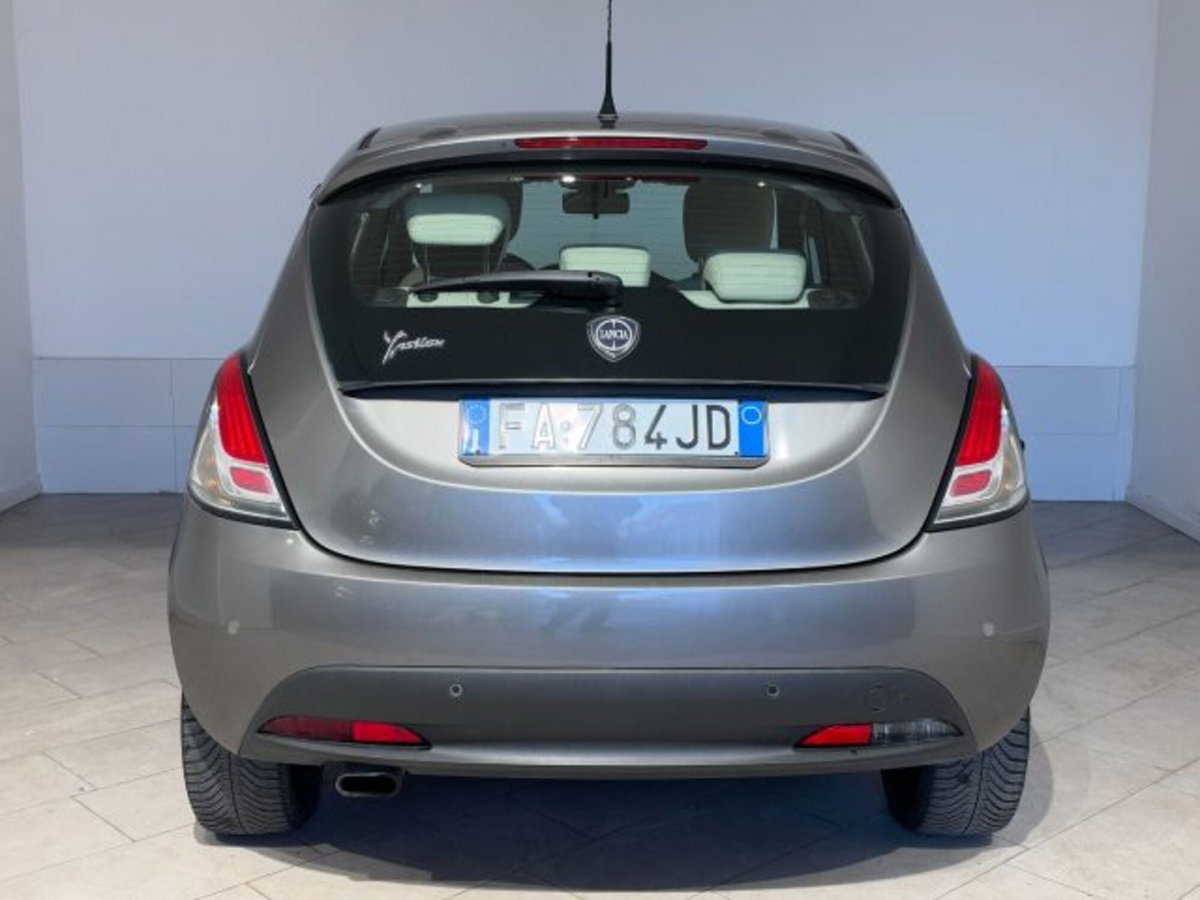 Lancia Ypsilon 1.2 69 CV 5 porte GPL Ecochic Elle (5)