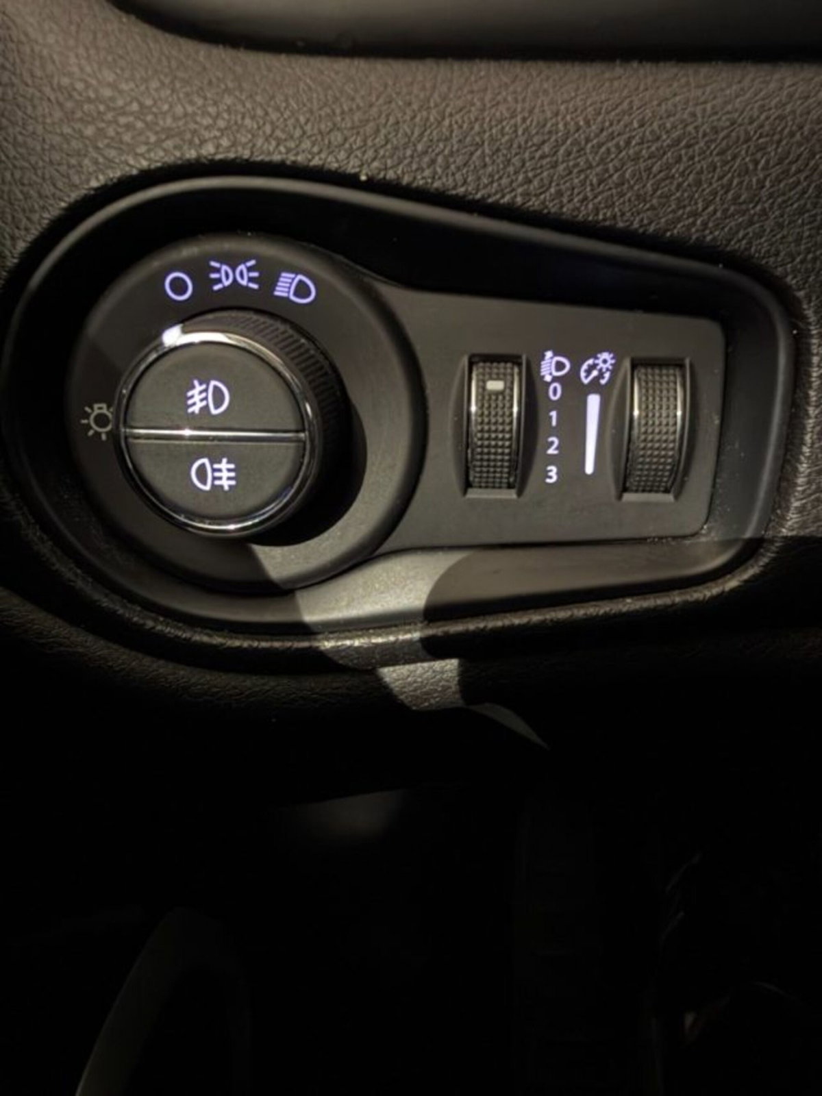 Jeep Renegade 1.0 T3 80th Anniversary (16)