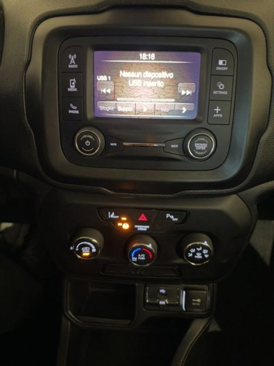 Jeep Renegade 1.0 T3 80th Anniversary (18)