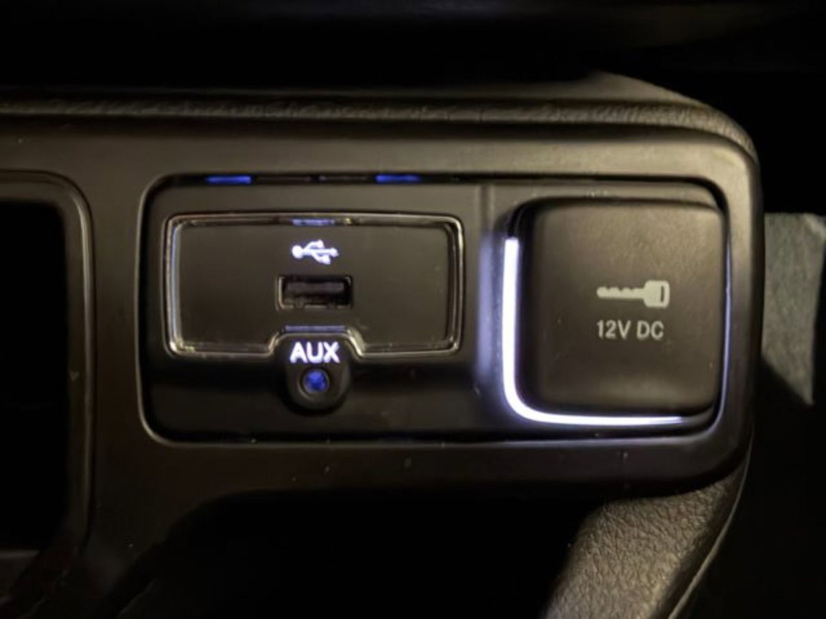 Jeep Renegade 1.0 T3 80th Anniversary (20)