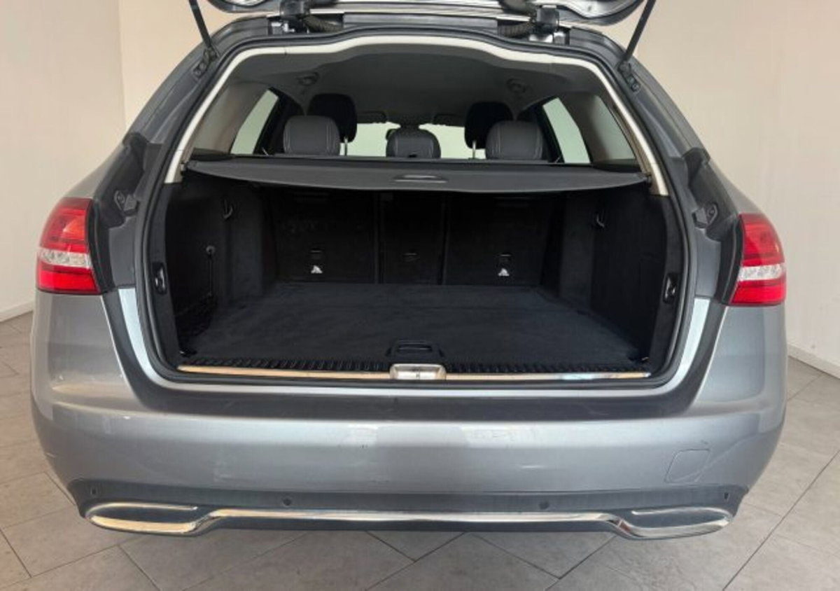 Mercedes-Benz Classe C Station Wagon 200 d Auto Premium Plus (7)