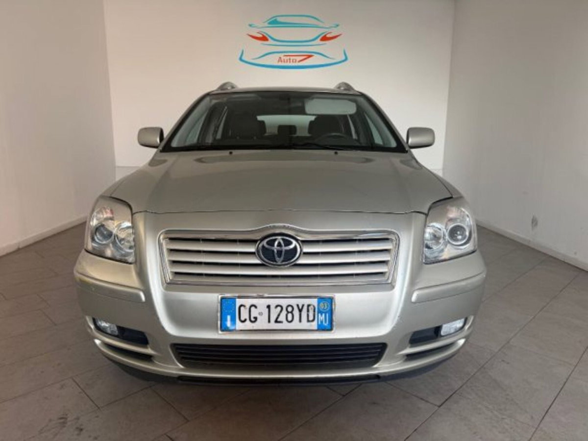 Toyota Avensis Station Wagon 1.8i 16V cat Station Wagon Euro