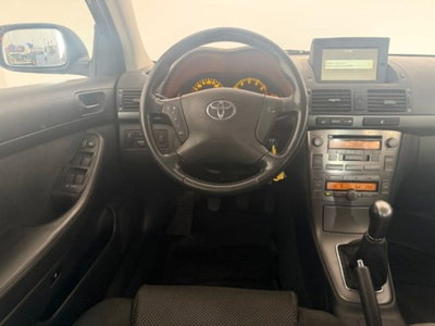 Toyota Avensis Station Wagon 1.8i 16V cat Station Wagon Euro (10)