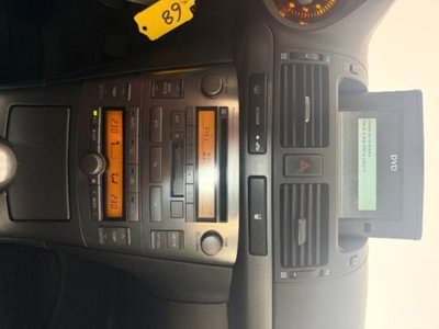 Toyota Avensis Station Wagon 1.8i 16V cat Station Wagon Euro (17)