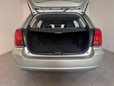 Toyota Avensis Station Wagon 1.8i 16V cat Station Wagon Euro (7)