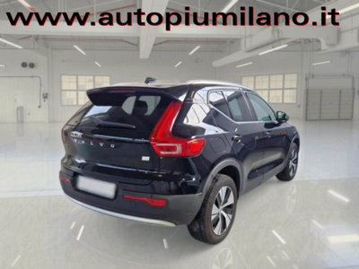 Volvo XC40 B3 automatico Core (2)