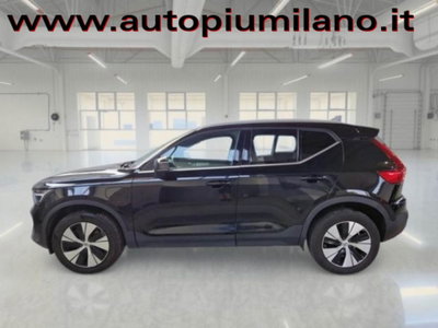 Volvo XC40 B3 automatico Core (4)