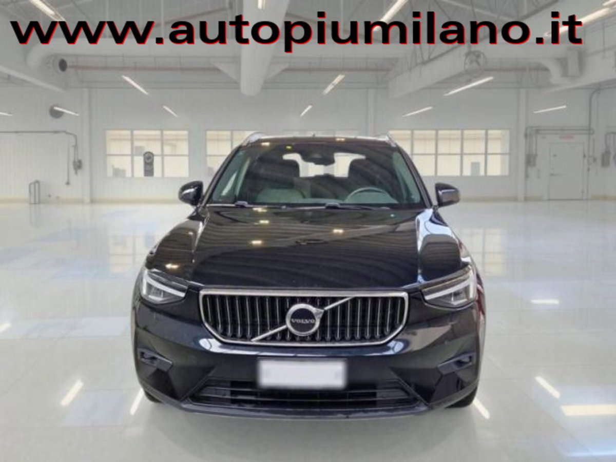 Volvo XC40 B3 automatico Core (5)