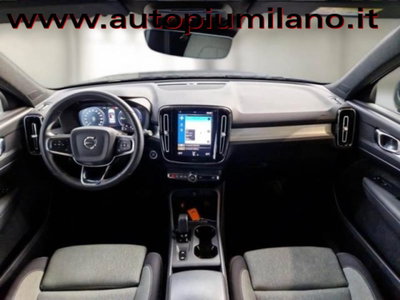 Volvo XC40 B3 automatico Core (6)