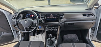 Volkswagen T-Roc 1.0 tsi Style 115cv (18)