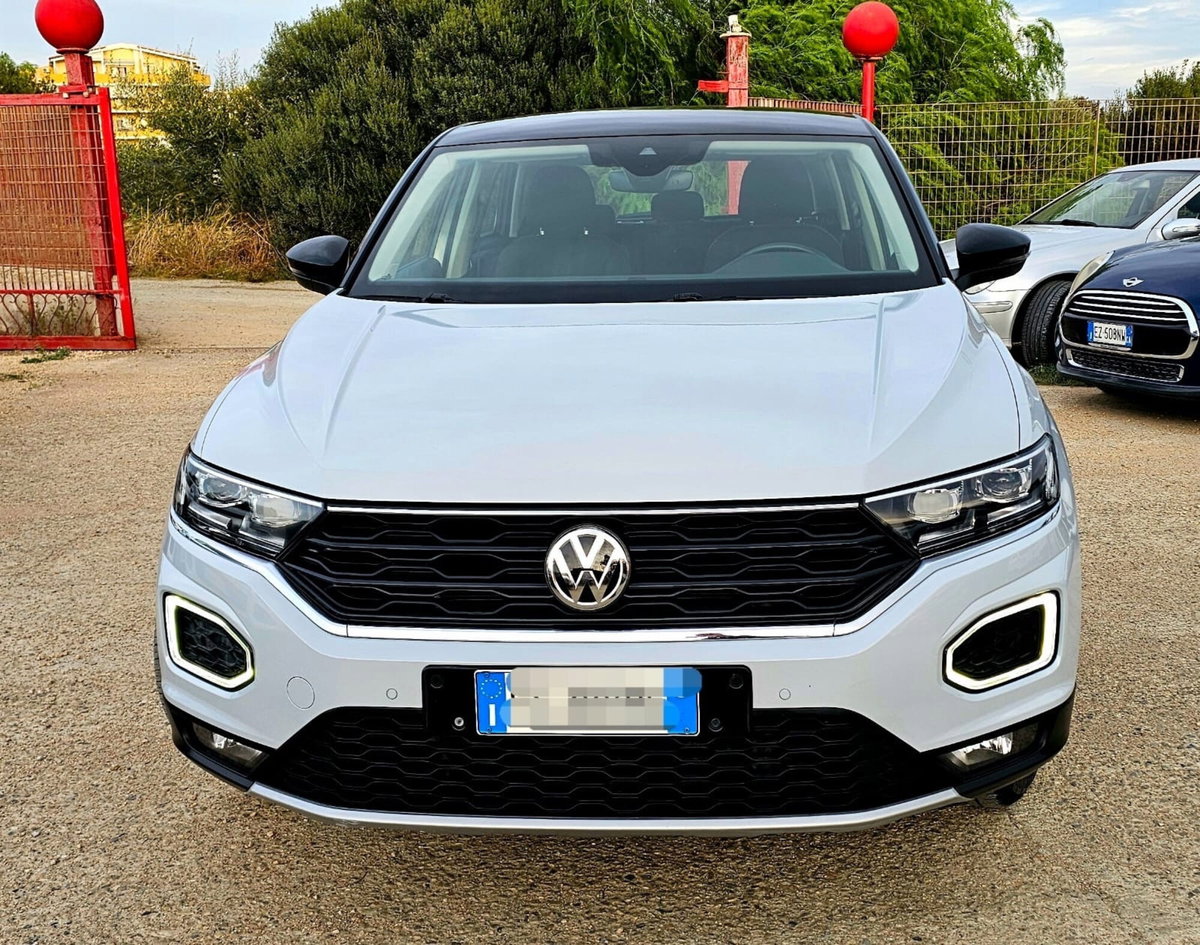 Volkswagen T-Roc 1.0 tsi Style 115cv (2)