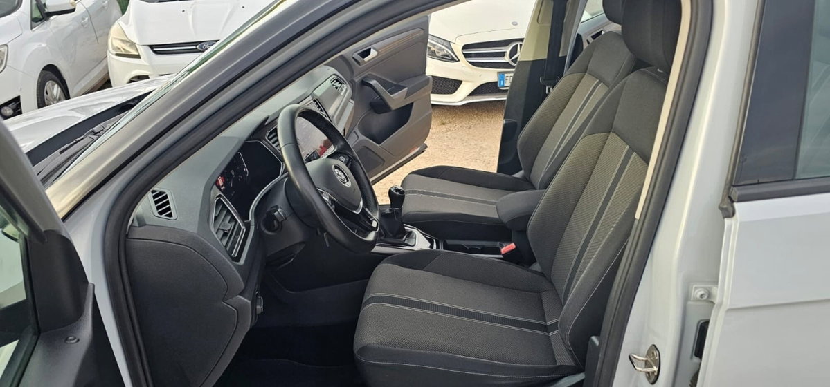 Volkswagen T-Roc 1.0 tsi Style 115cv (20)