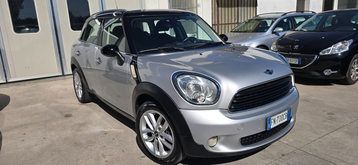 MINI Mini Countryman 1.6 Cooper D Countryman (2)