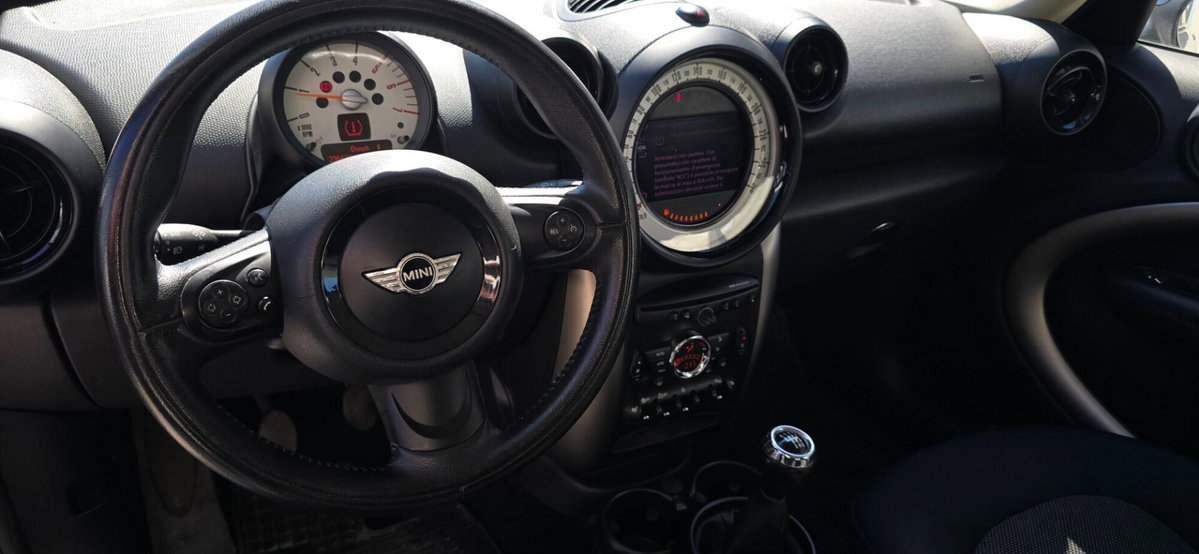 MINI Mini Countryman 1.6 Cooper D Countryman (9)