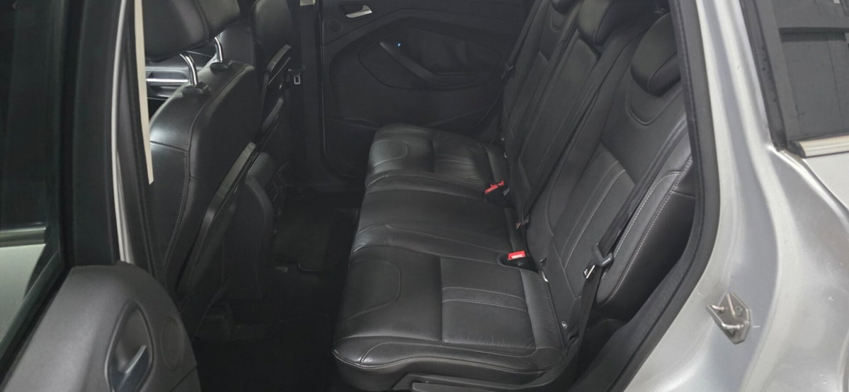 Ford Kuga 2.0 TDCI 140 CV 4WD Plus (13)