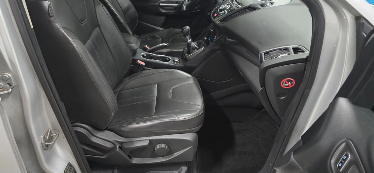 Ford Kuga 2.0 TDCI 140 CV 4WD Plus (18)