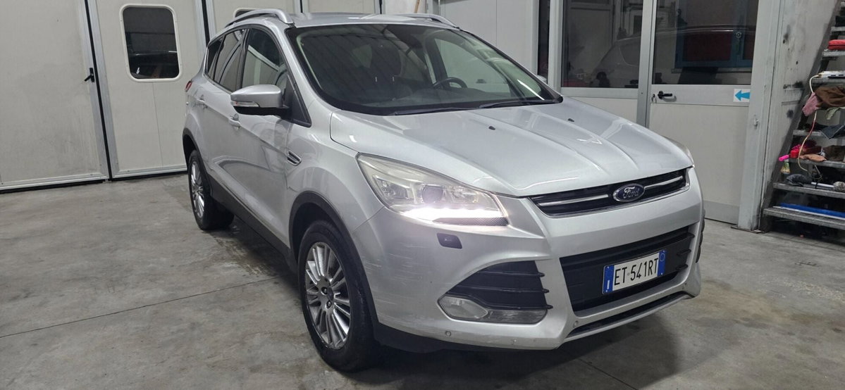 Ford Kuga 2.0 TDCI 140 CV 4WD Plus (2)