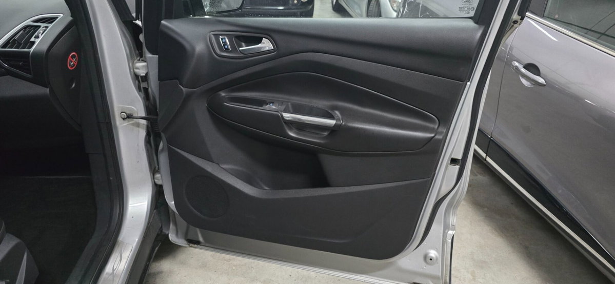 Ford Kuga 2.0 TDCI 140 CV 4WD Plus (20)