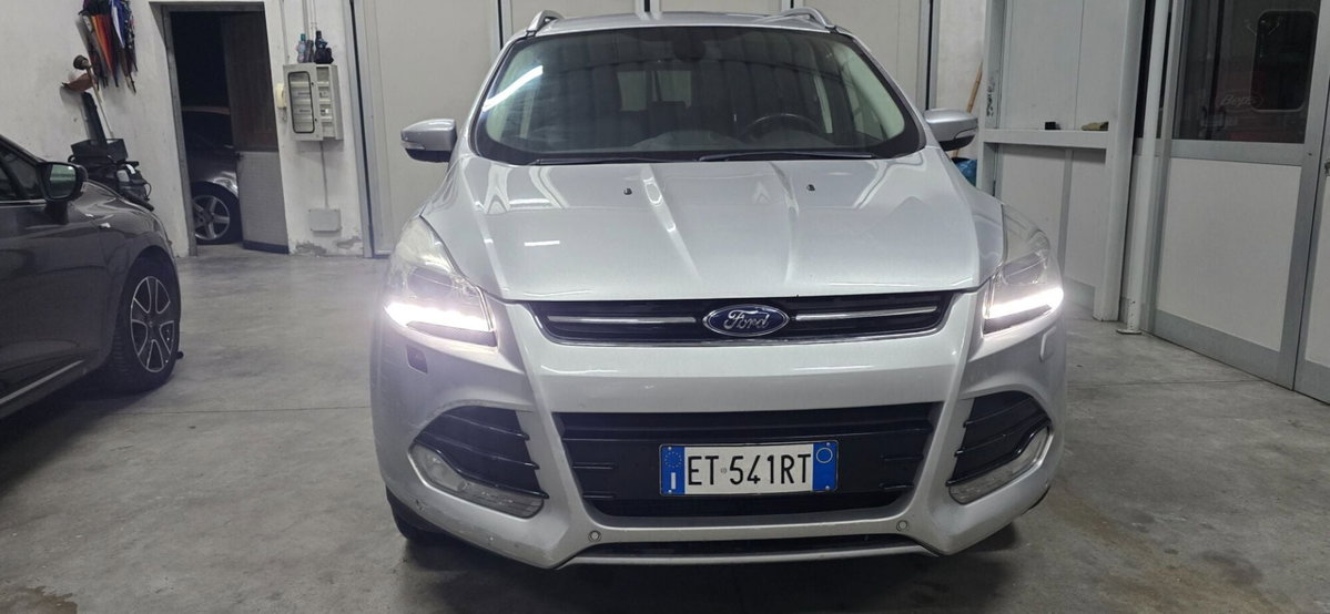 Ford Kuga 2.0 TDCI 140 CV 4WD Plus (5)