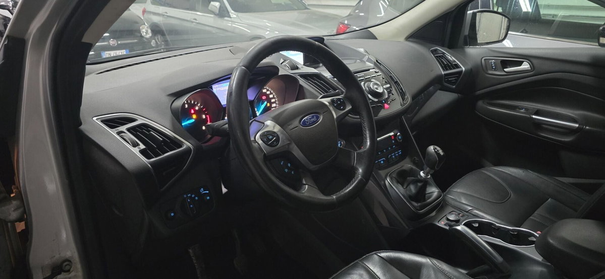Ford Kuga 2.0 TDCI 140 CV 4WD Plus (6)