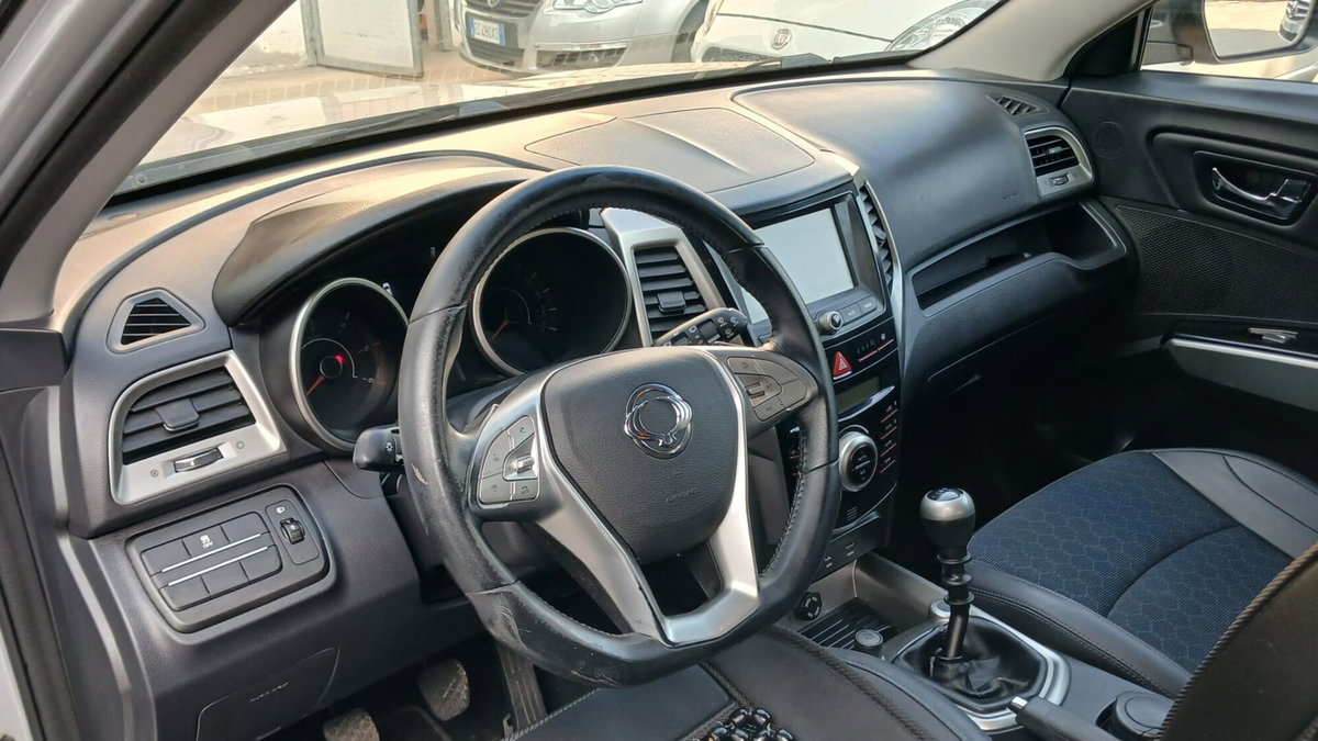 Ssangyong Tivoli 1.6d 2WD Go (11)
