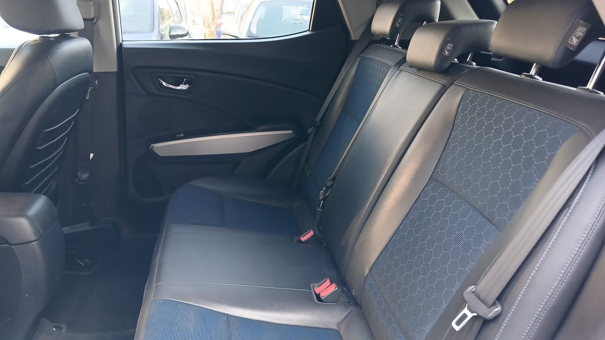 Ssangyong Tivoli 1.6d 2WD Go (13)
