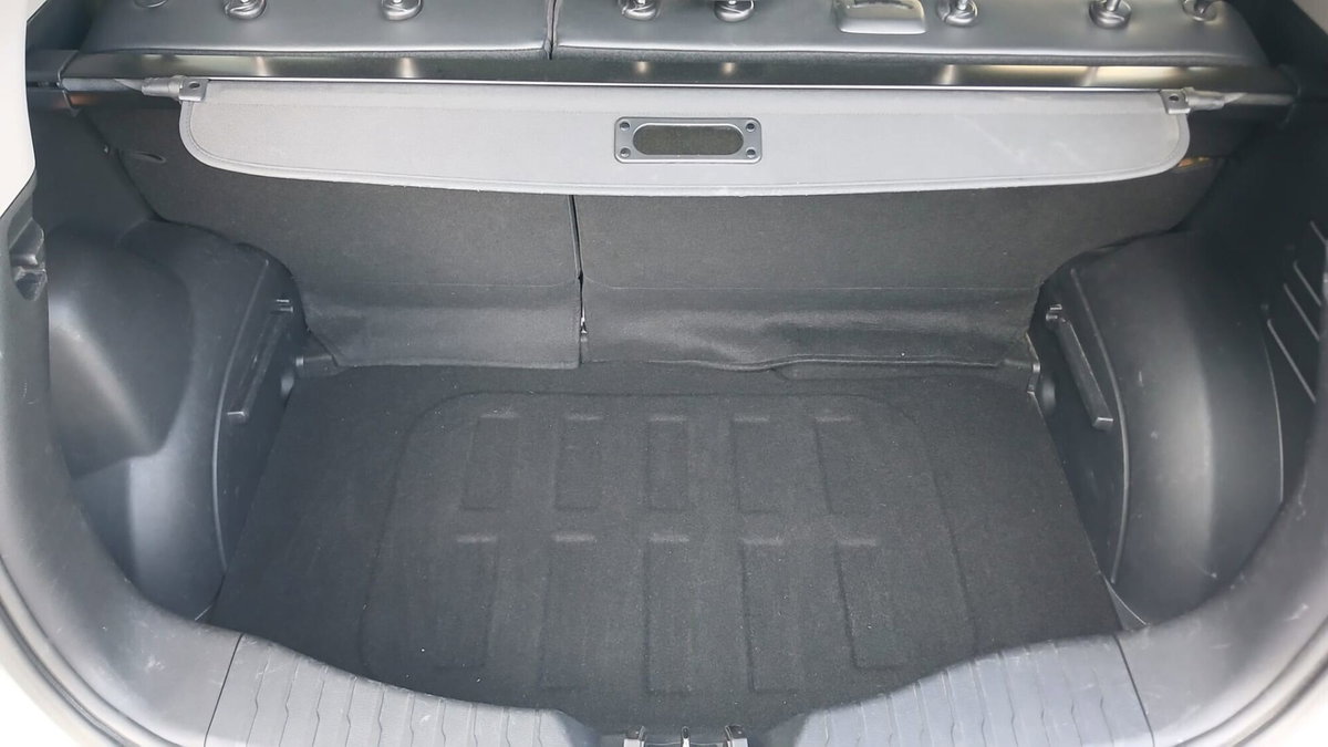 Ssangyong Tivoli 1.6d 2WD Go (16)