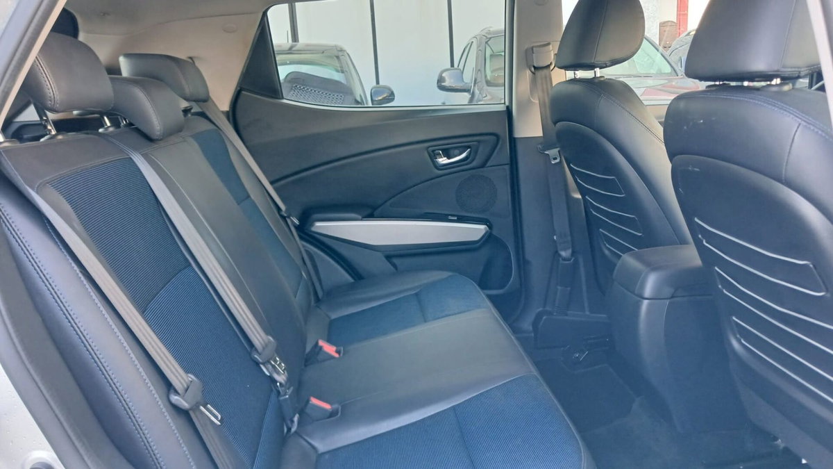 Ssangyong Tivoli 1.6d 2WD Go (19)